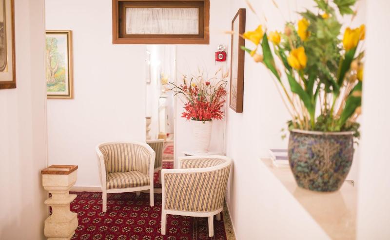 Quari Hotel Restaurant & Pizza - Lobi