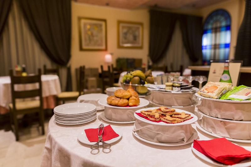Quari Hotel Restaurant & Pizza - Oda