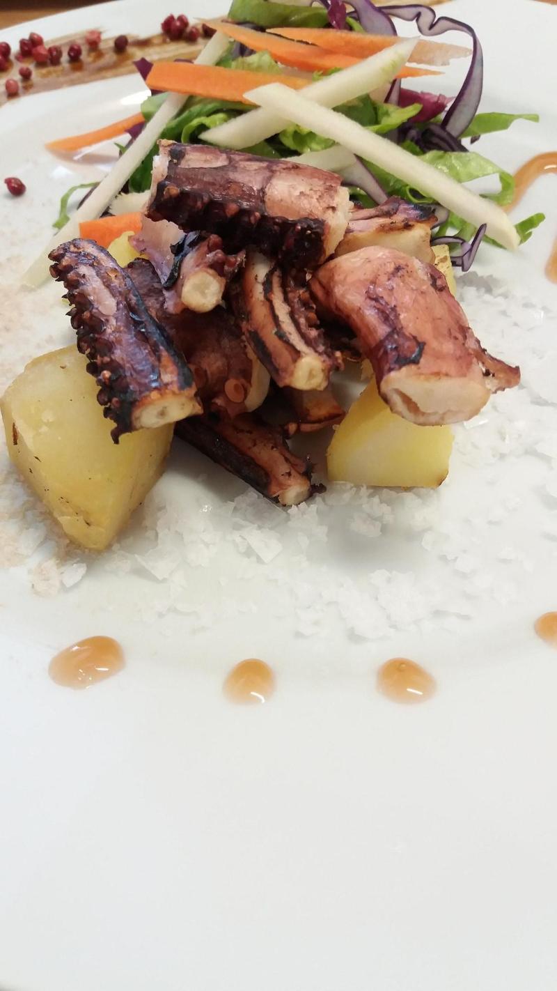 Quari Hotel Restaurant & Pizza - Restoran