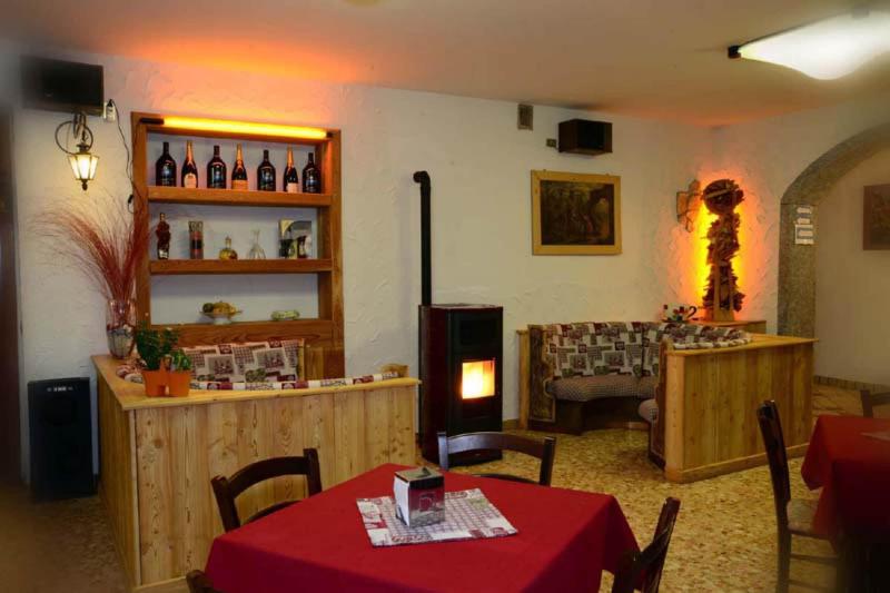 Hotel Santoni - Lobi