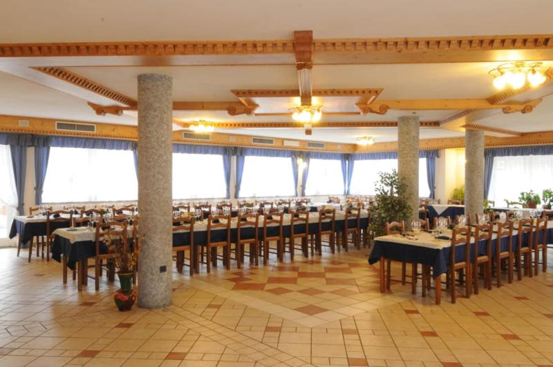 Hotel Santoni - Toplantı