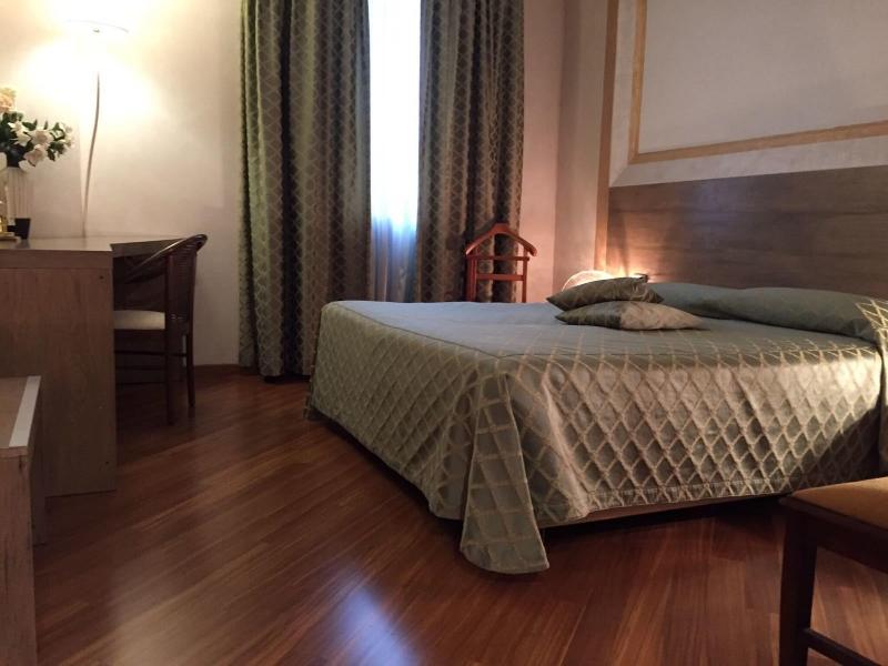 Hotel Posta 77 - Oda