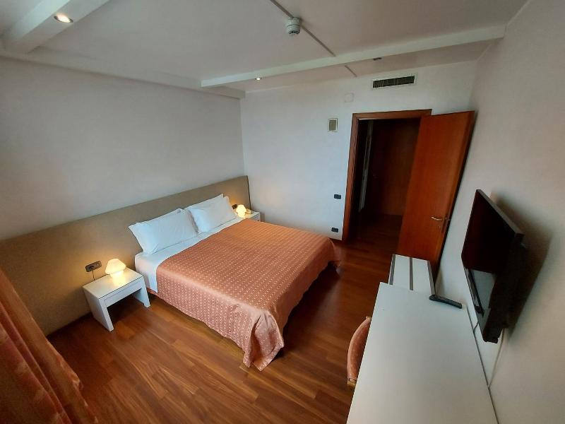 Hotel Posta 77 - Oda
