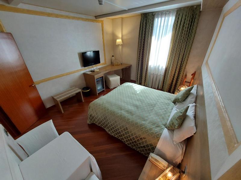 Hotel Posta 77 - Oda