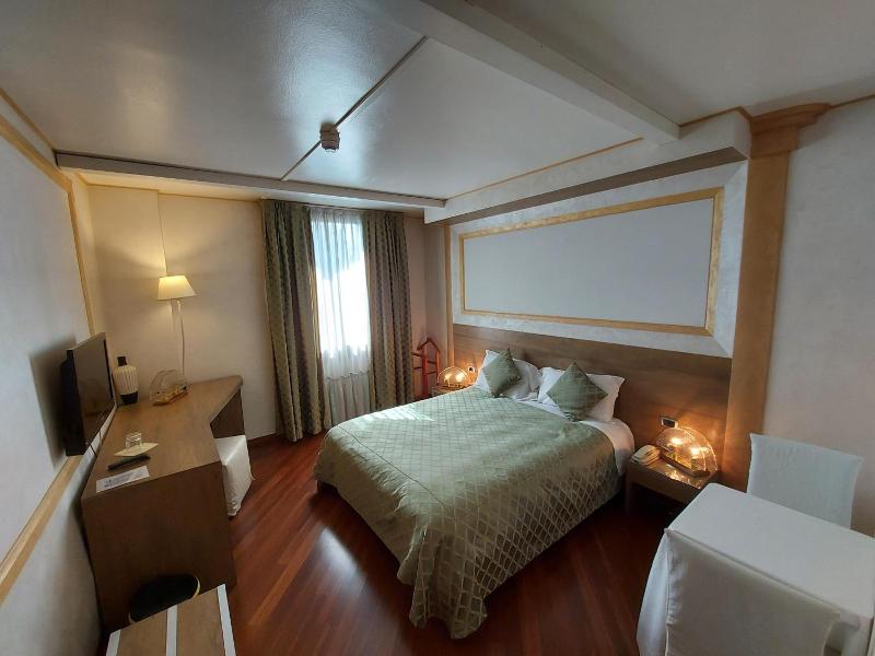 Hotel Posta 77 - Oda