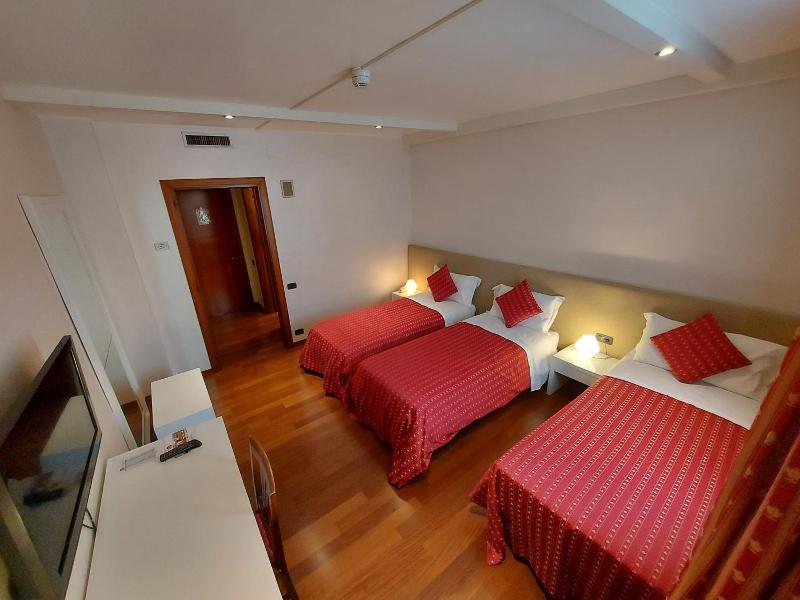 Hotel Posta 77 - Oda
