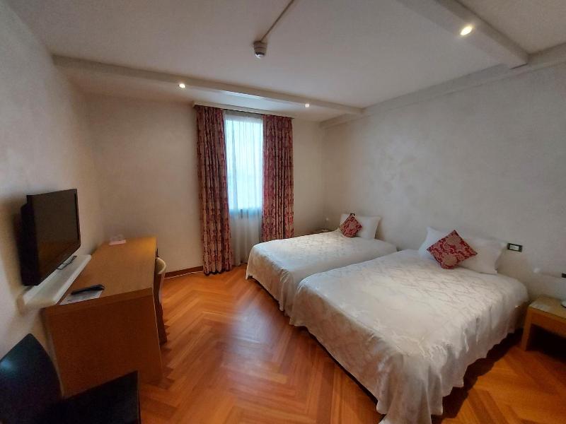 Hotel Posta 77 - Oda