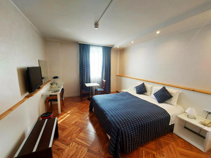 Hotel Posta 77 - Oda