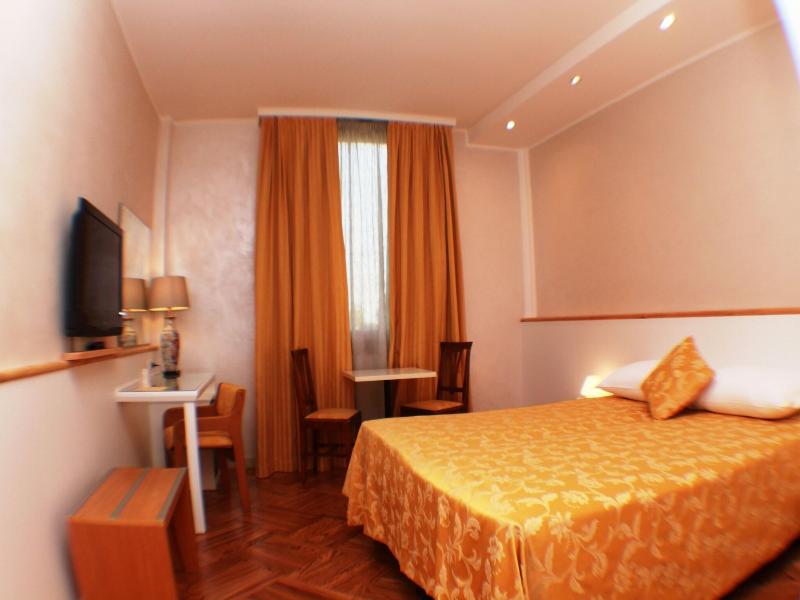 Hotel Posta 77 - Oda
