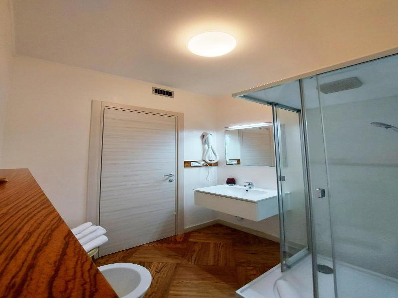 Hotel Posta 77 - Oda