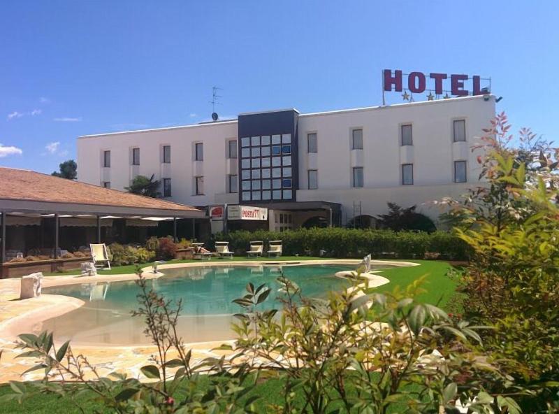 Hotel Posta 77 - Havuz