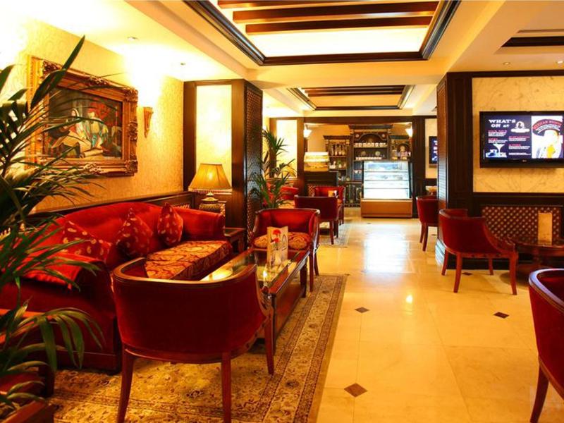 Arabian Courtyard Hotel And Spa - Bar