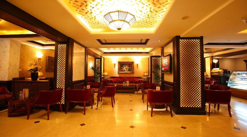 Arabian Courtyard Hotel And Spa - Bar