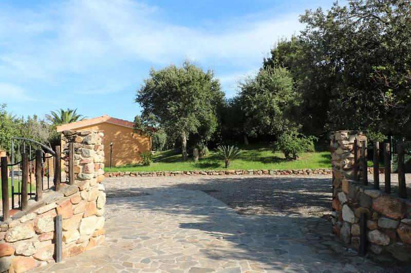 Il Castello - Genel