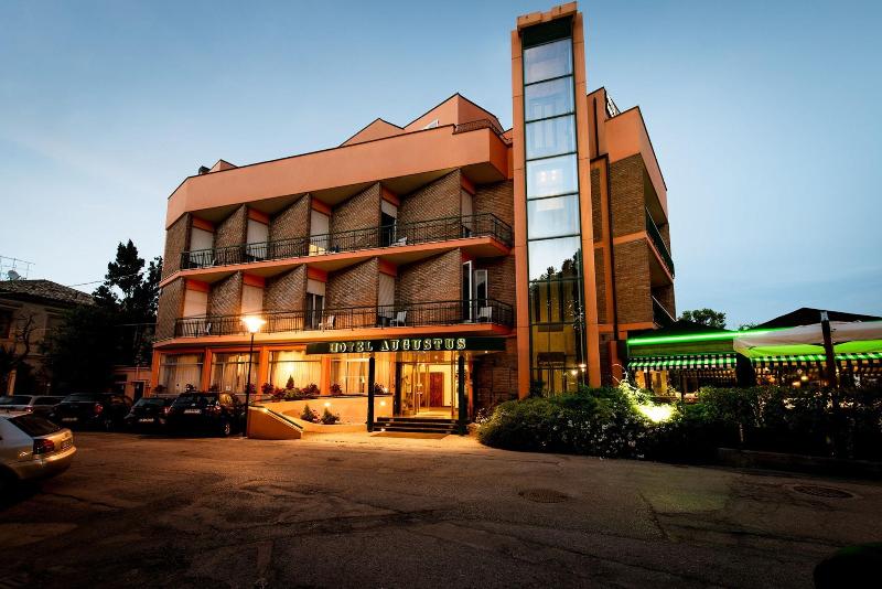 Hotel Augustus - Genel