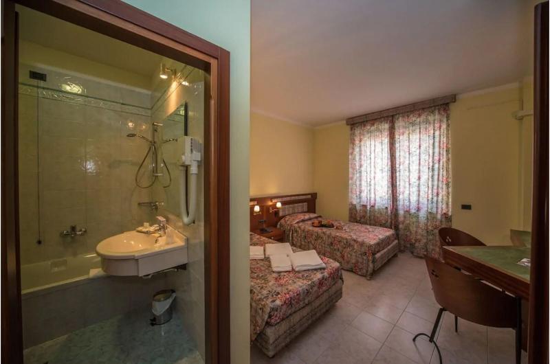 New Petit Hotel - Oda