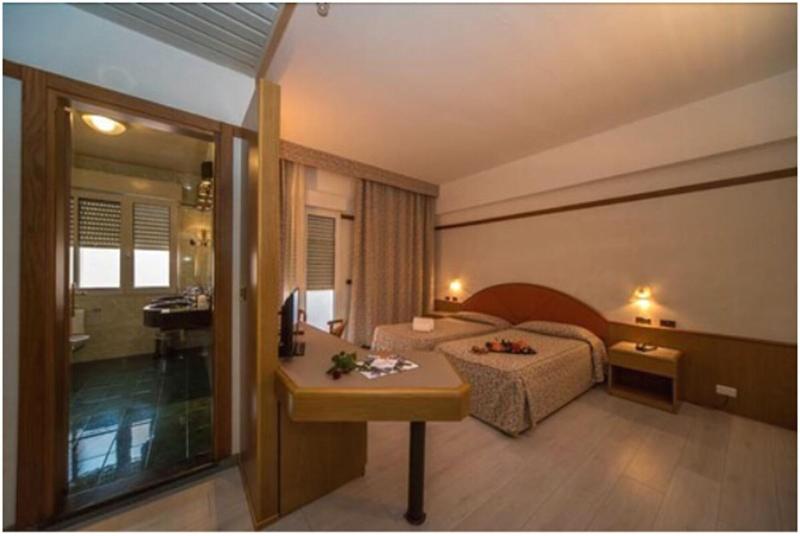 New Petit Hotel - Oda