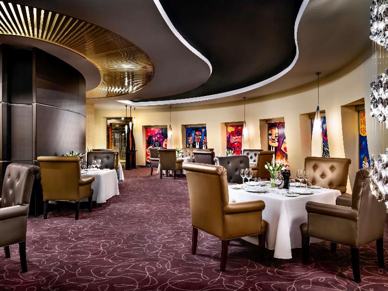 Fairmont Dubai - Bar