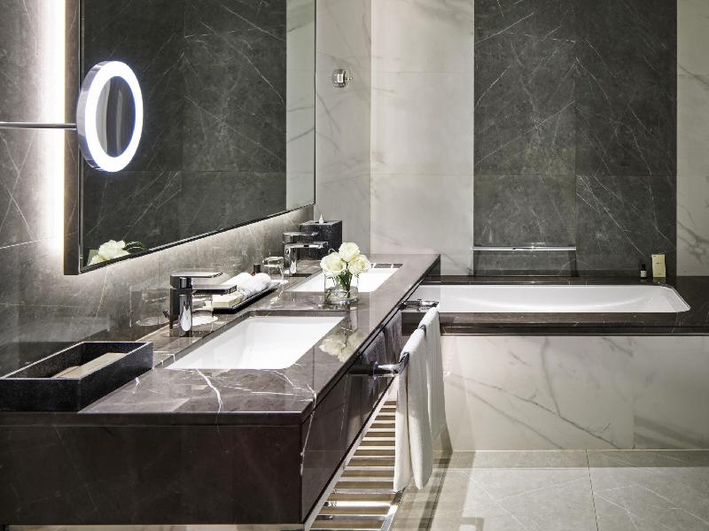Fairmont Dubai - Oda