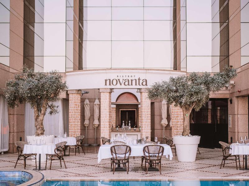 Fairmont Dubai - Restoran