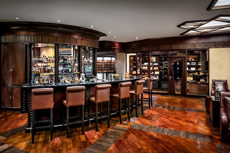 Fairmont Dubai - Restoran