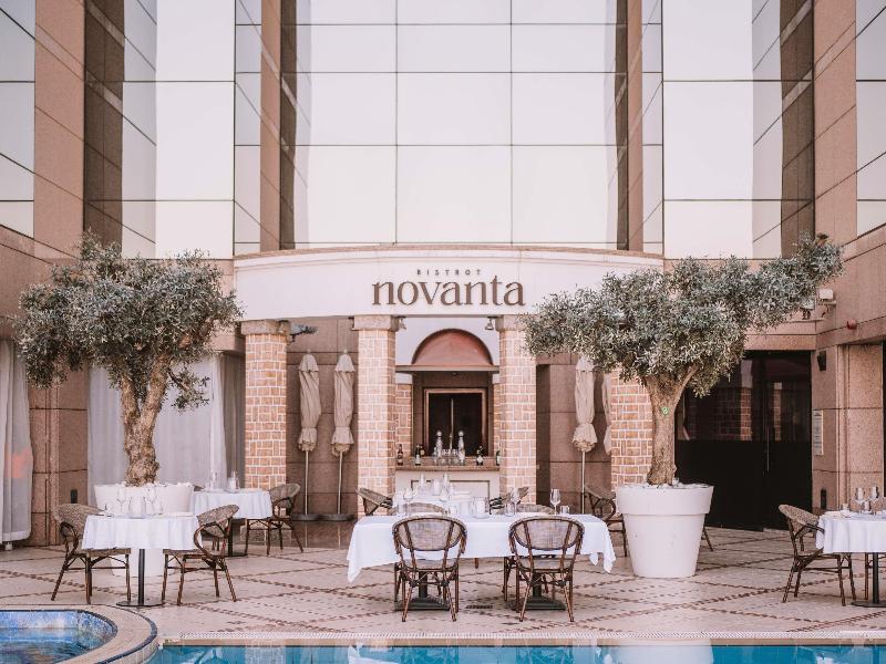 Fairmont Dubai - Restoran