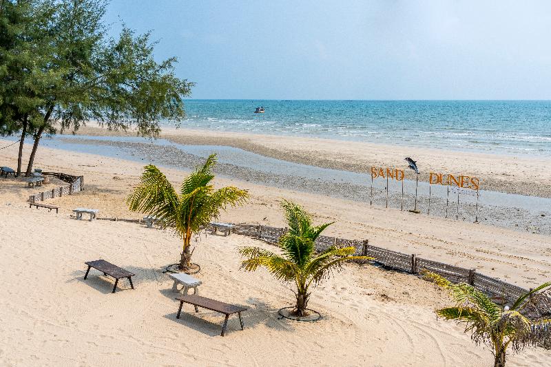 Sand Dunes Chaolao Beach Resort - Plaj