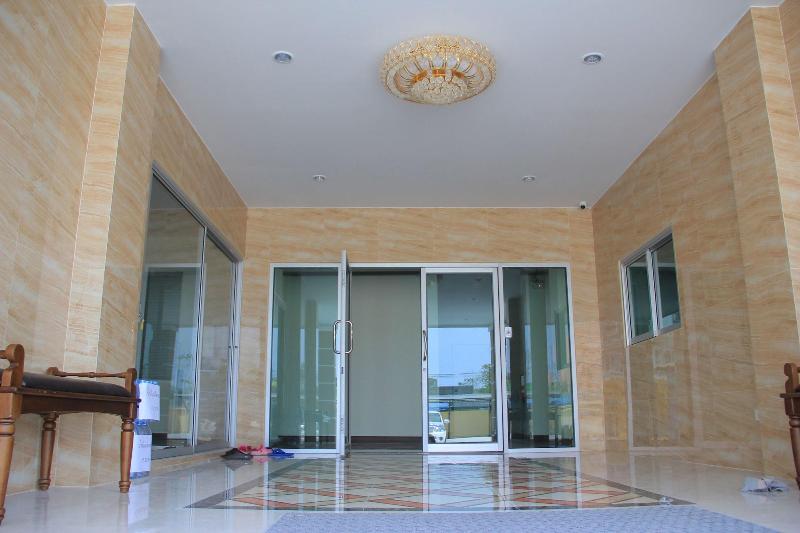 Thani Residence - Lobi