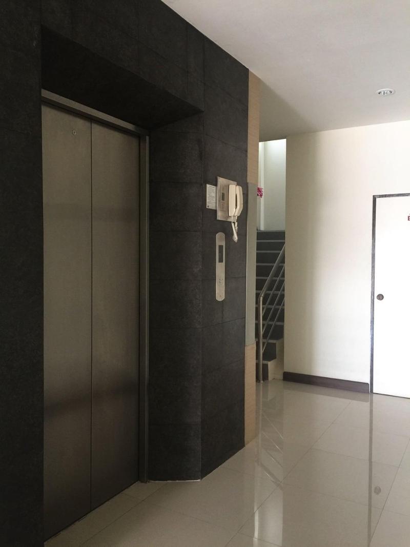 Thani Residence - Lobi
