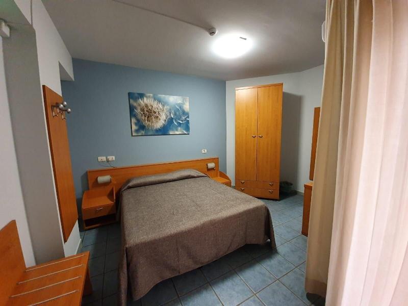 Hotel Casale Dei Greci - Oda