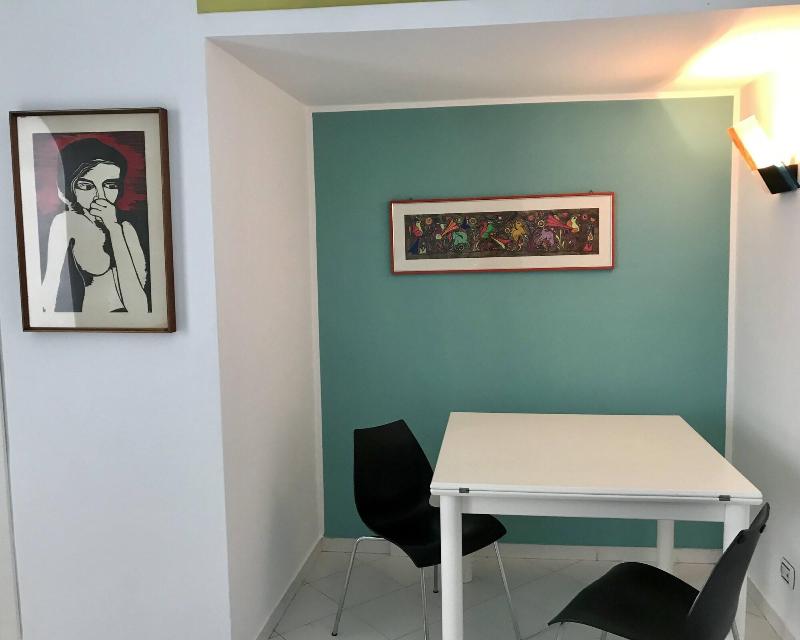 Room 110 - Oda