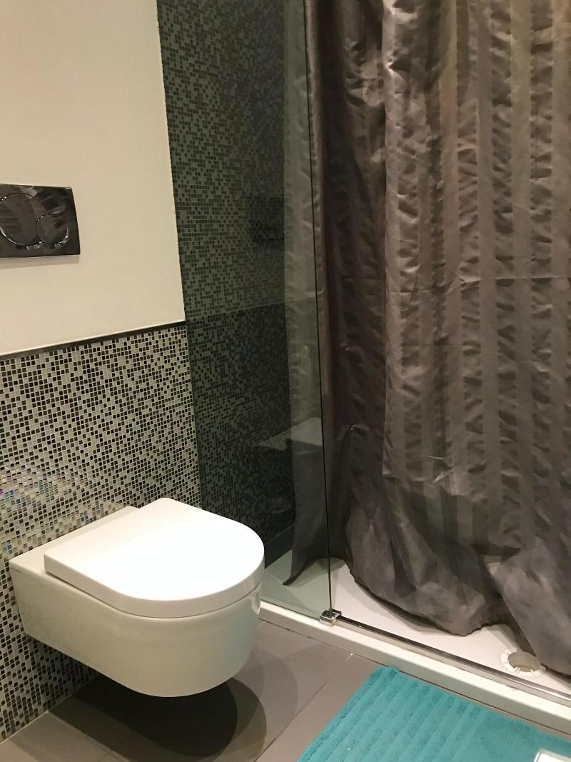 Room 110 - Oda