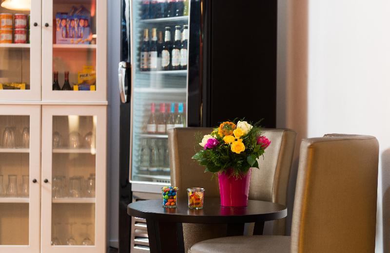 Leonardo Hotel Frankfurt City Center - Lobi