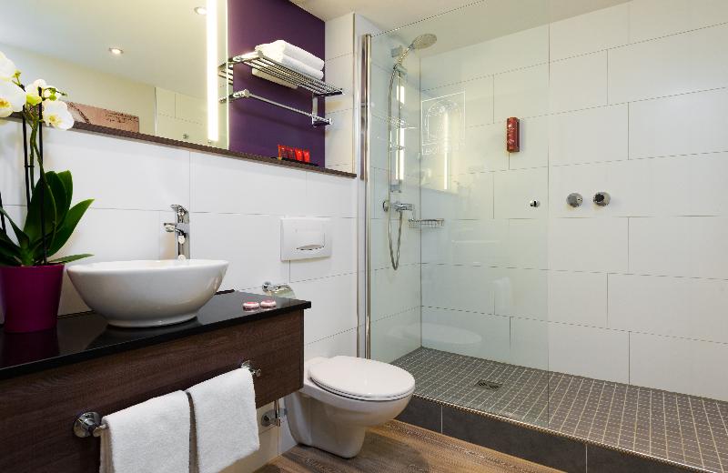 Leonardo Hotel Frankfurt City Center - Oda