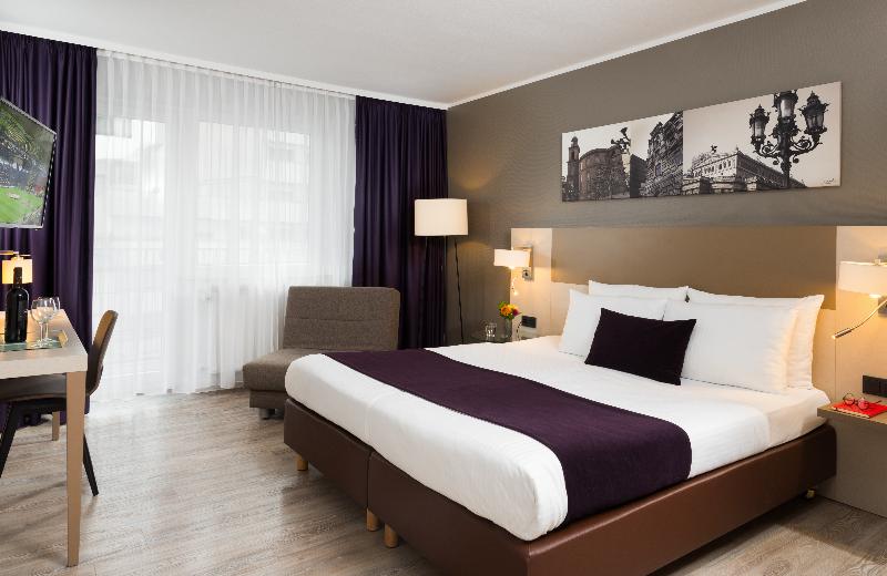 Leonardo Hotel Frankfurt City Center - Oda