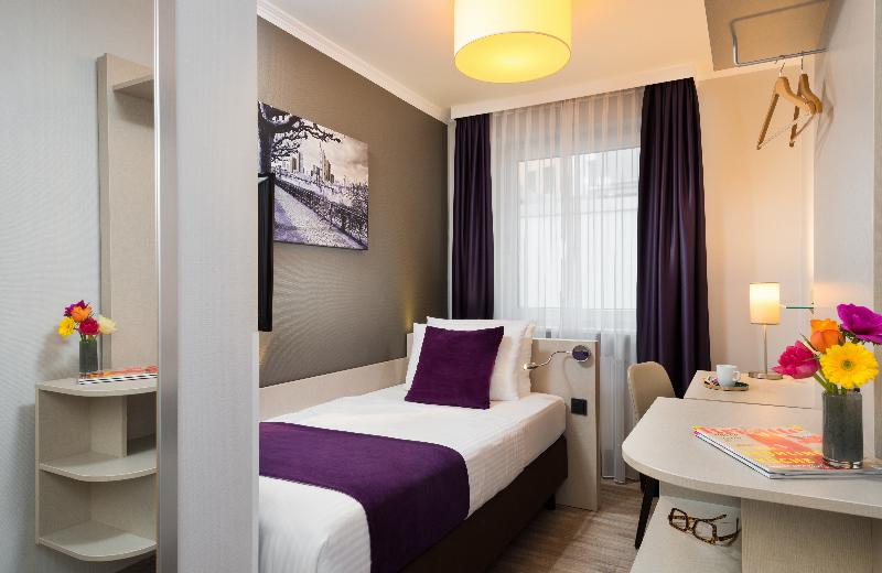 Leonardo Hotel Frankfurt City Center - Oda