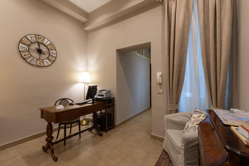 B&B Cairoli - Genel