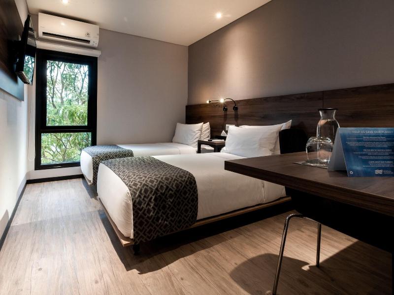 Meridian Adventure Marina Club & Resort - Oda