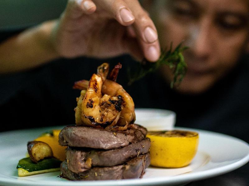 Meridian Adventure Marina Club & Resort - Restoran
