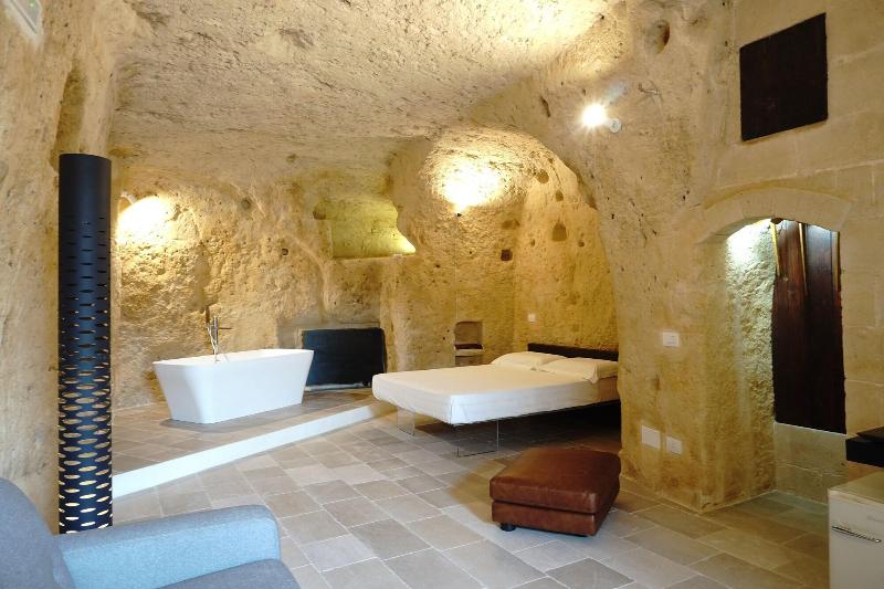 Aque Cave - Le Grotte del Caveoso - Genel