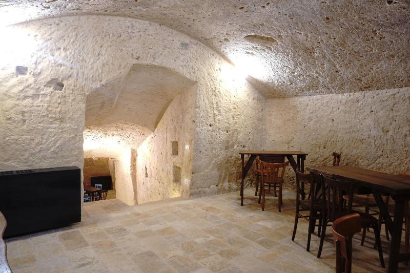 Aque Cave - Le Grotte del Caveoso - Genel