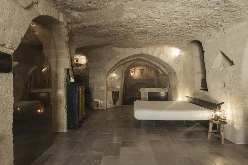 Aque Cave - Le Grotte del Caveoso - Oda