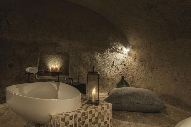 Aque Cave - Le Grotte del Caveoso - Oda