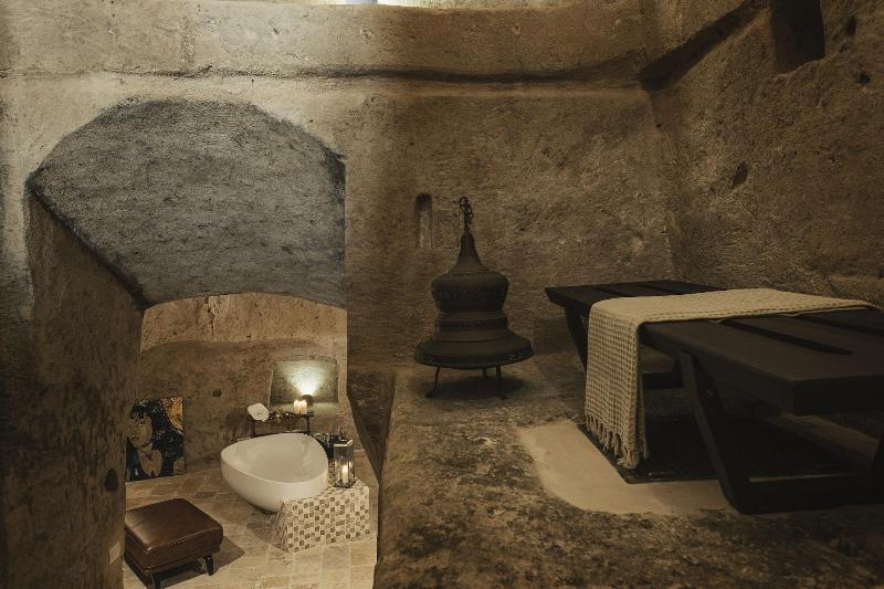 Aque Cave - Le Grotte del Caveoso - Oda