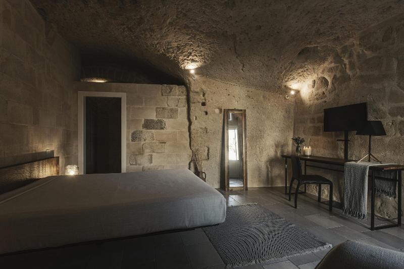 Aque Cave - Le Grotte del Caveoso - Oda