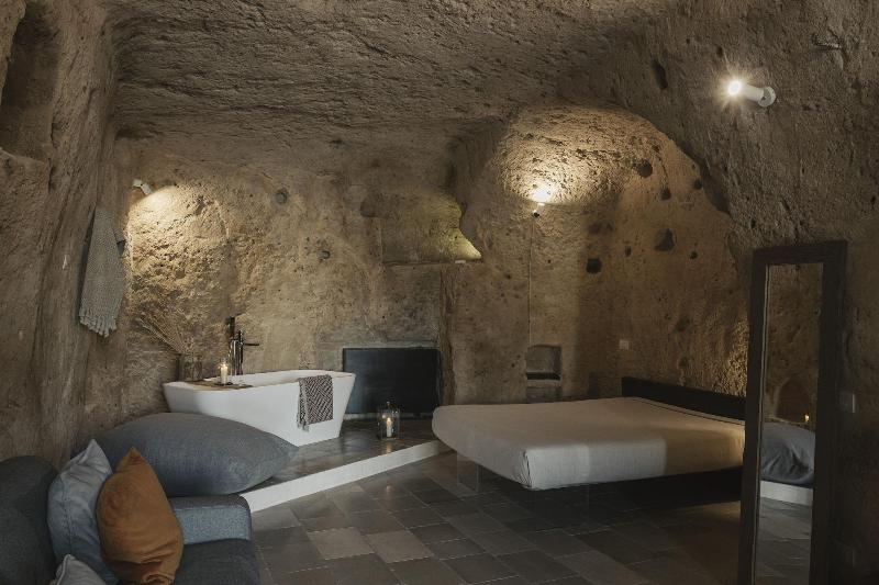 Aque Cave - Le Grotte del Caveoso - Oda