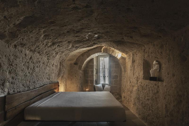 Aque Cave - Le Grotte del Caveoso - Oda
