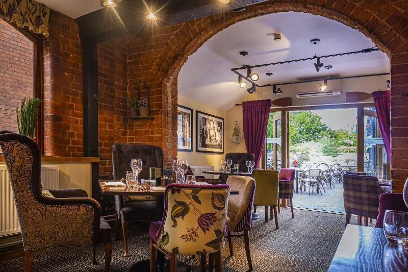 The Feathers Hotel - Genel