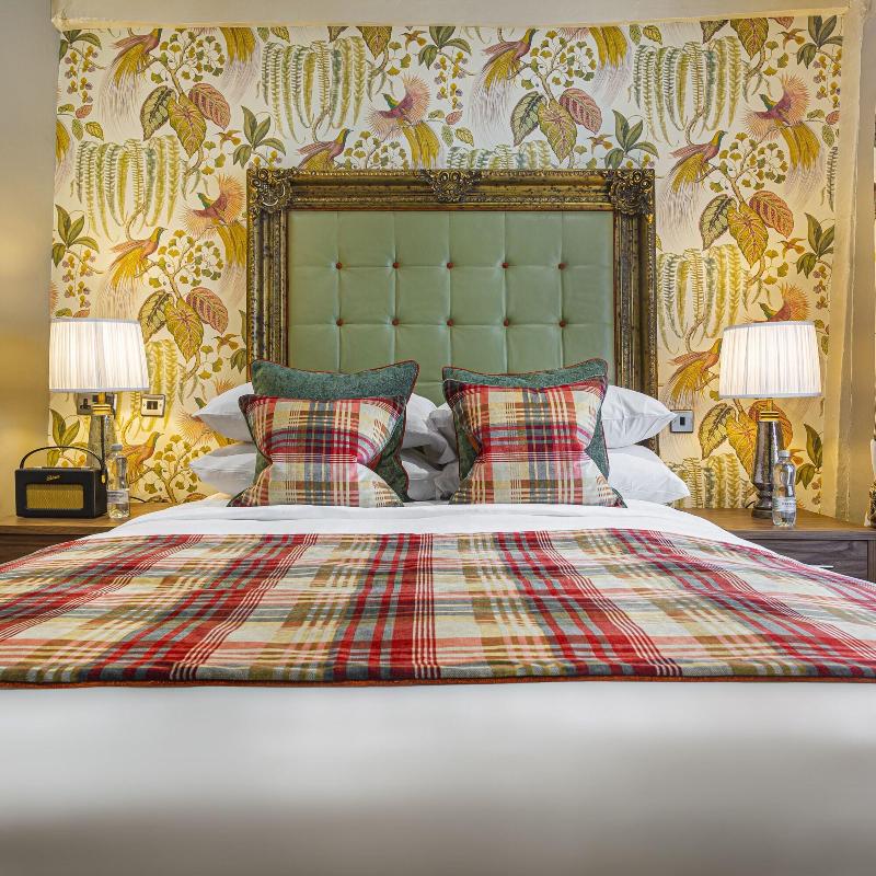 The Feathers Hotel - Oda