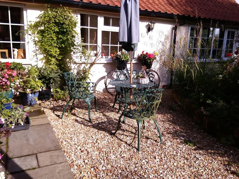White Cottage B&B - Genel